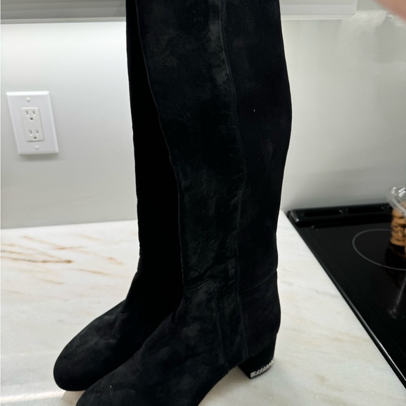 Micheal kors boots 2 inch heel - Picture 4 of 7